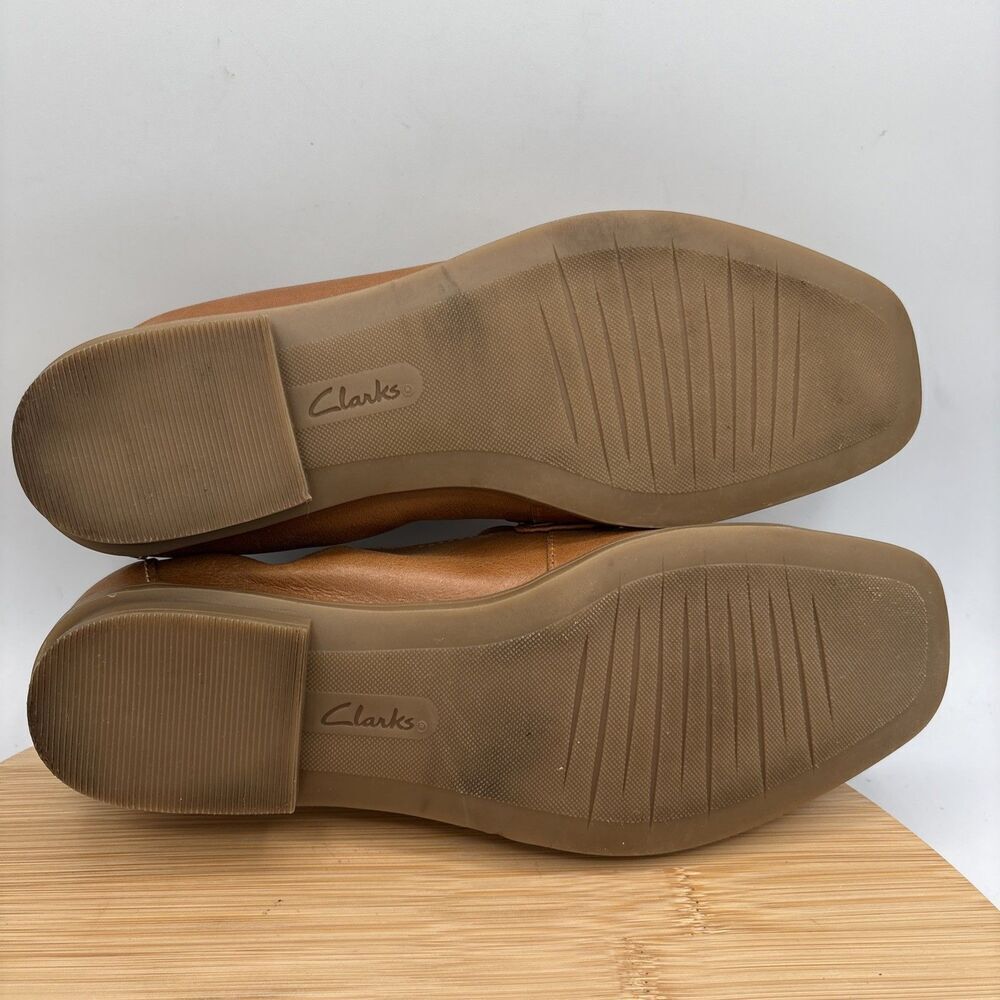 Clarks Lyrical Way Womens Cognac Leather Perforated Loafer Flat Shoe 8.5 - Picture 9 of 11